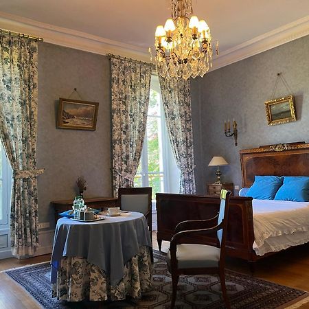Demeure Des Payratons Bed and Breakfast Saint-Gerand-le-Puy Exteriör bild