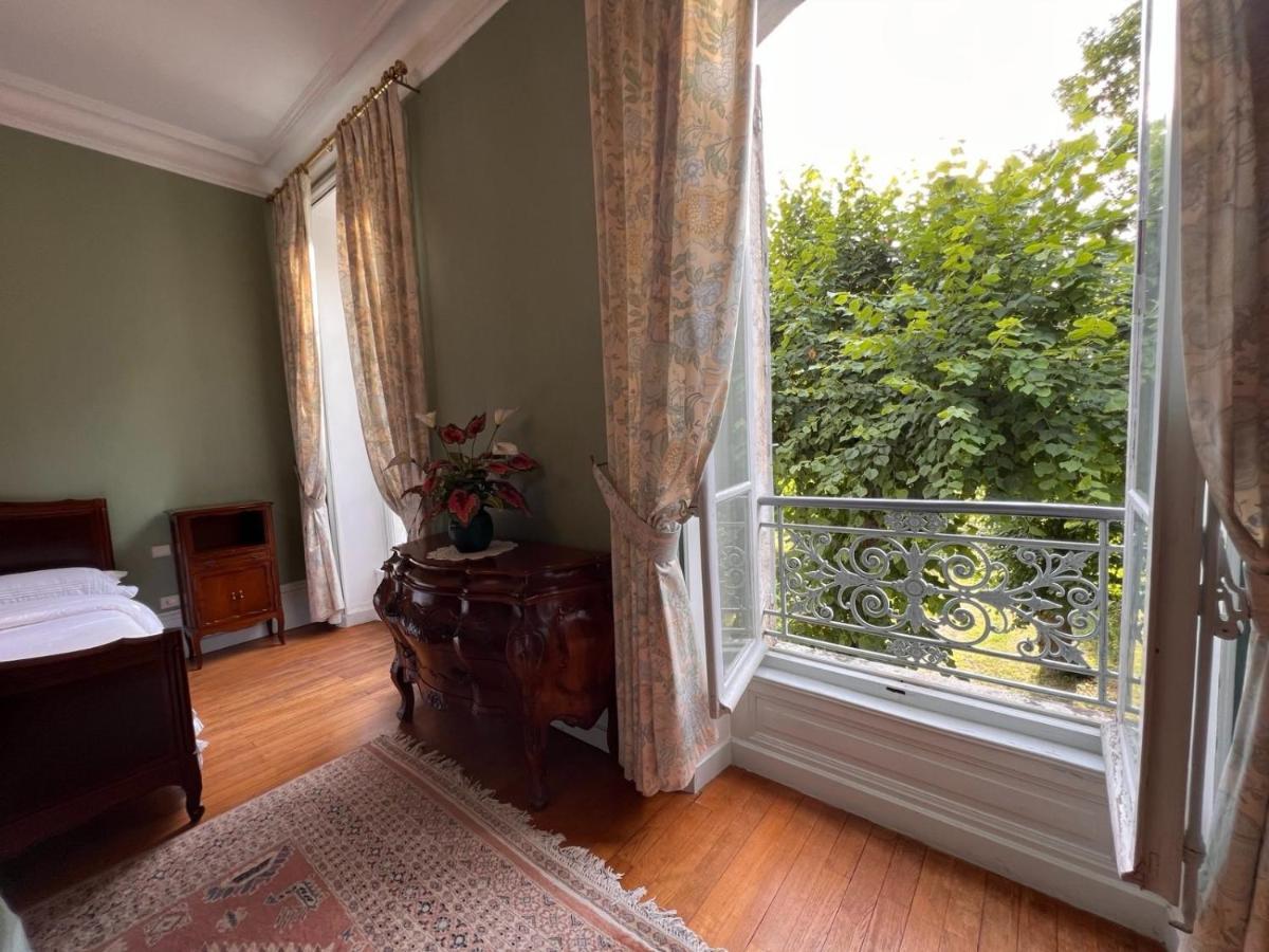 Demeure Des Payratons Bed and Breakfast Saint-Gerand-le-Puy Exteriör bild