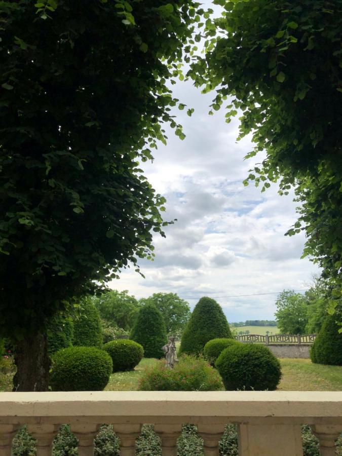 Demeure Des Payratons Bed and Breakfast Saint-Gerand-le-Puy Exteriör bild
