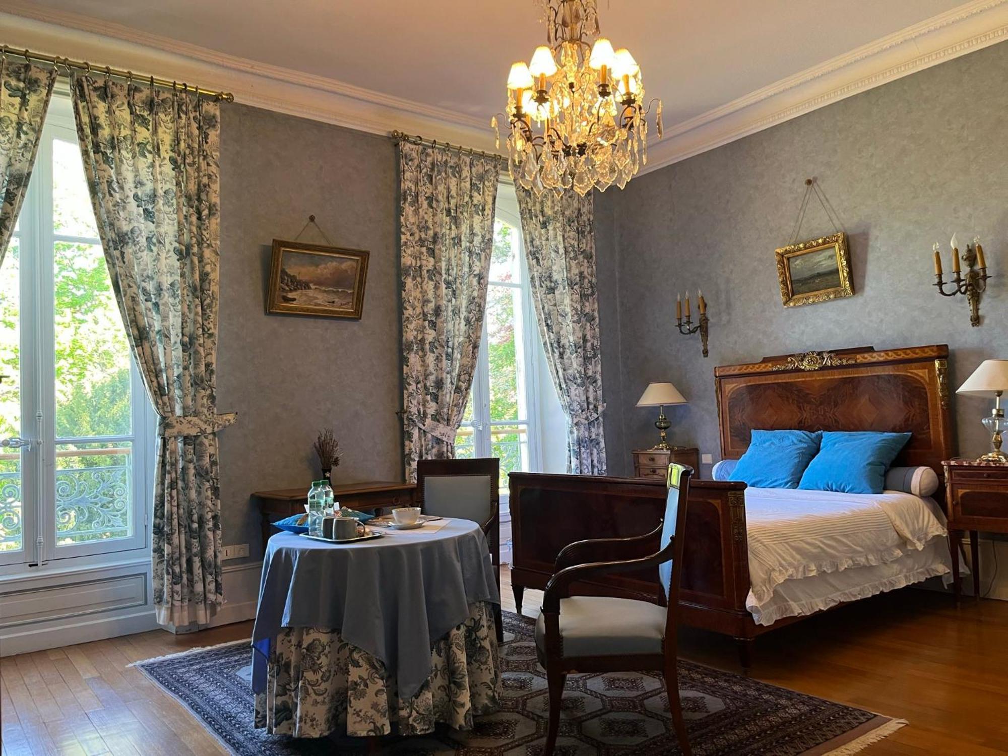 Demeure Des Payratons Bed and Breakfast Saint-Gerand-le-Puy Exteriör bild